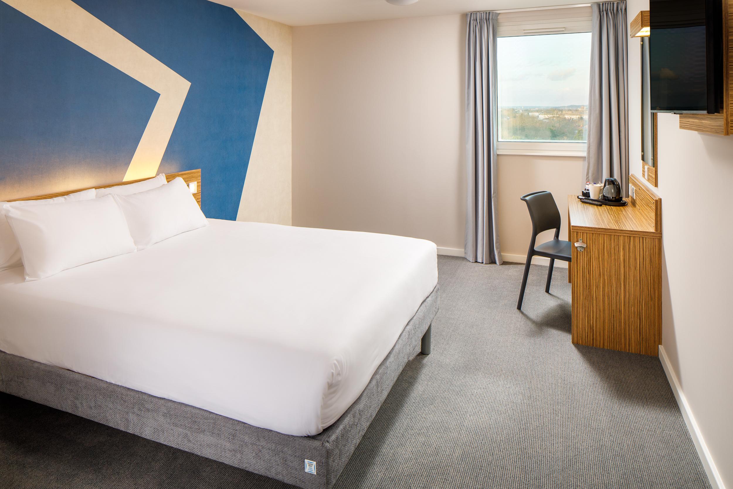 Ibis Budget London Heathrow Central Cranford 외부 사진