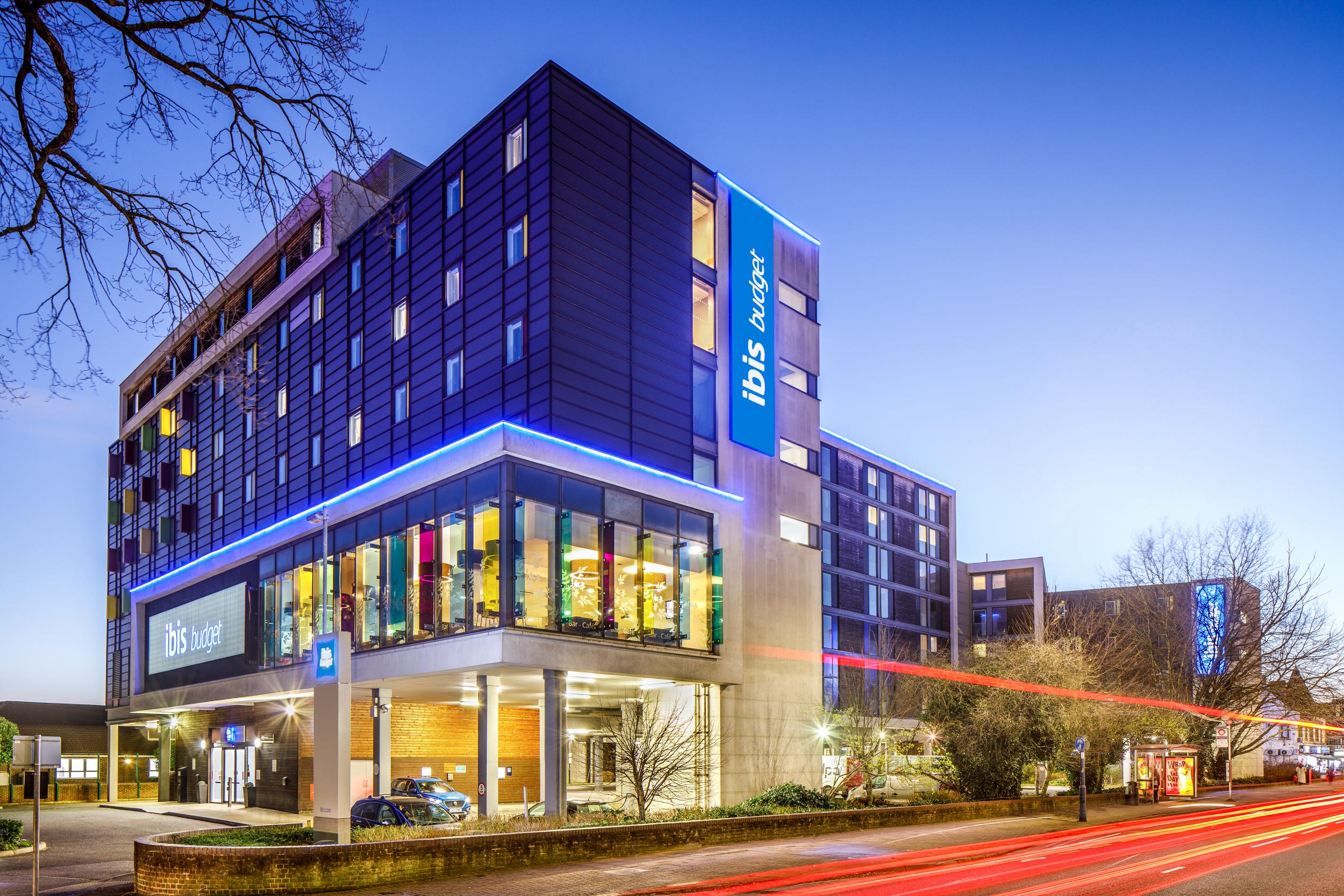 Ibis Budget London Heathrow Central Cranford 외부 사진