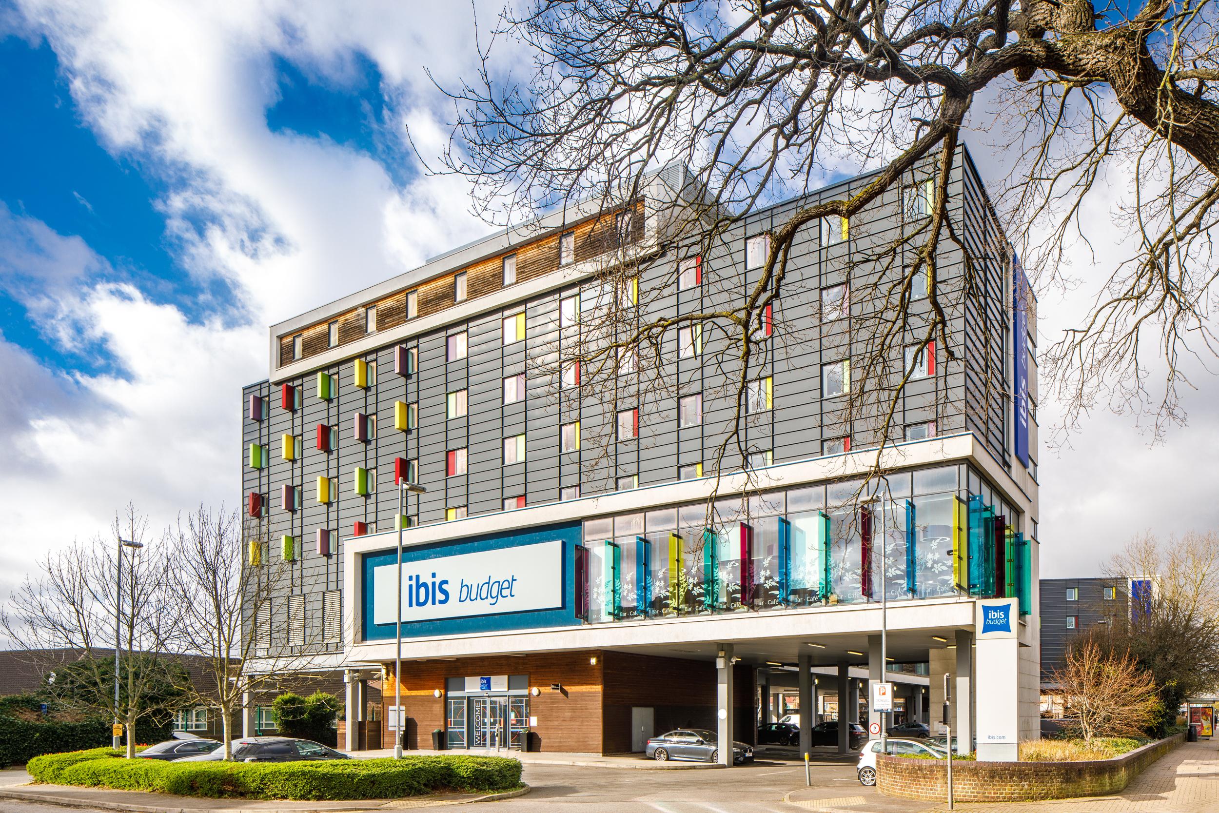 Ibis Budget London Heathrow Central Cranford 외부 사진